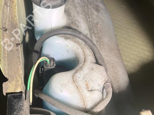 windscreen-washer-tank-renault-clio-ii-bb_-cb_-1998-1999-2000-2001-2002-2003-2004-2005-2006-2007-2008-2009-2010-2011-2012-2013-2014-2015-2016-32031031 main image