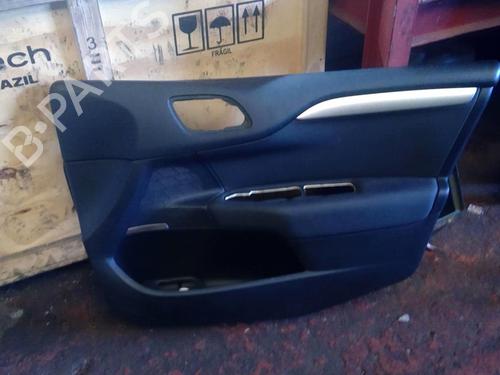 Guarnecido delantero derecho CITROËN C4 II (NC_) 1.6 HDi 115 (114 hp) 21861825