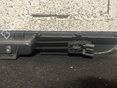 Used Right front window switch Right front window switch SUZUKI SWIFT III (MZ, EZ) 1.3 (RS413, ZC11S) (92 hp) 29318535 29318535