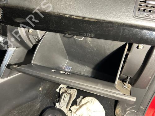 Used Glove box Glove box MAZDA CX-5 (KE, GH) 2.2 D (KE2FW) (150 hp) 40251697 40251697
