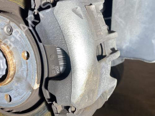 Used Right front brake caliper CITROËN C3 AIRCROSS II (2R_, 2C_) 1.5 BlueHDi 110 (110 hp) 24640075