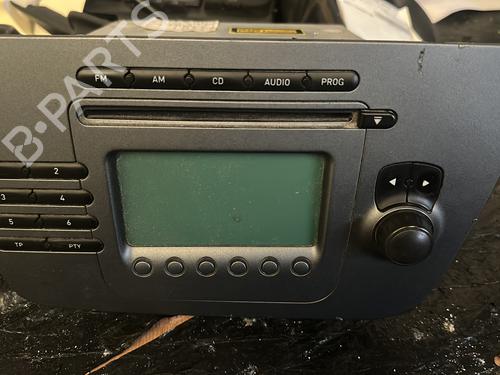 Used Radio Radio 20866543 20866543