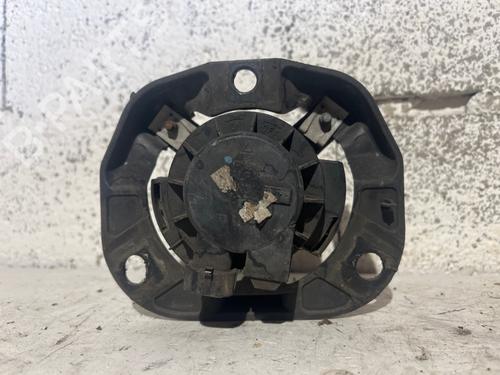 Used Right front fog light Right front fog light 36885663 36885663