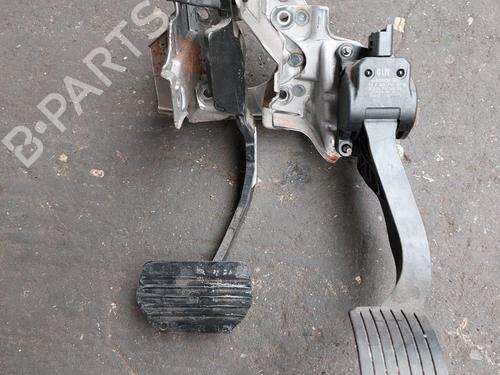 Used Pedal PEUGEOT 3008 I MPV (0U_) 2.0 HDi Hybrid4 (0URHCA) (200 hp) 21860626