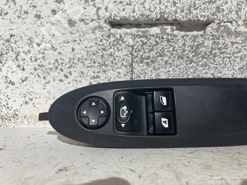 Left front window switch CITROËN DS3 (SA_) 1.6 HDi 110 | BP37799245I27 - Image 4