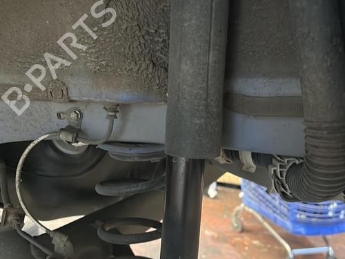 Used Left rear shock absorber TOYOTA YARIS (_P13_) 1.5 (NSP131_) (112 hp) 20863216