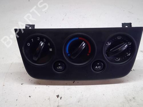 Used Climate control FORD FIESTA V (JH_, JD_) 1.4 TDCi (68 hp) 20870868