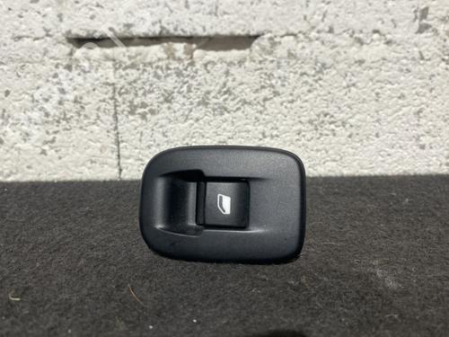 Used Right rear window switch PEUGEOT 208 I (CA_, CC_) 1.6 BlueHDi 100 (100 hp) 24313906