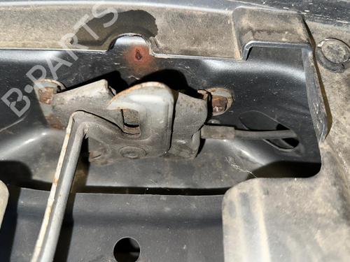Used Hood lock SUZUKI GRAND VITARA II (JT, TE, TD) 1.9 DDiS All-wheel Drive (JT419, TD44, JB419WD, JB419XD,... (129 hp) 20860108