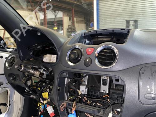 Used Dashboard Dashboard CITROËN C3 Pluriel (HB_) 1.4 HDi (68 hp) 20870908 20870908