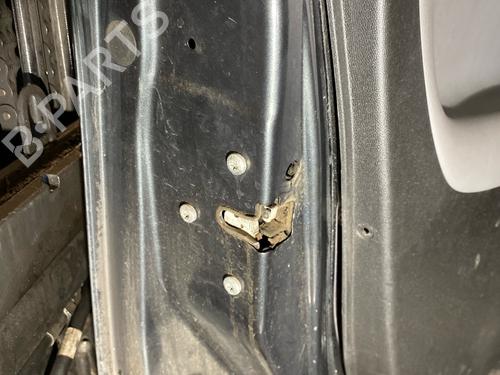 Cerradura puerta delantera izquierda Cerradura puerta delantera izquierda 38290592 38290592