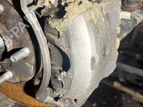 Used Right front brake caliper NISSAN JUKE (F15) 1.5 dCi (110 hp) 30303088