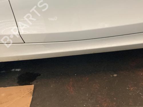 Venstre side kjol BMW 1 (E87) 118 d (136 hp) 21860243