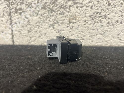 left-rear-window-switch-audi-q3-8ub-8ug-2011-2012-2013-2014-2015-2016-2017-2018-2019-2020-27389833 main image