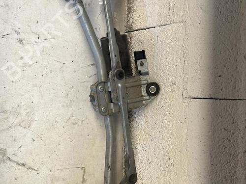 Used Front wiper motor HYUNDAI ix35 (LM, EL, ELH) 2.0 CRDi (136 hp) 25844193