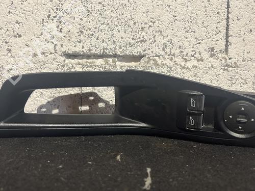 Interrupteur de vitre avant gauche FORD FIESTA VI (CB1, CCN) 1.5 TDCi (75 hp) 28668911