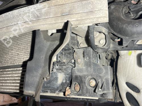 Used Front slam panel Front slam panel RENAULT MEGANE III Grandtour (KZ0/1) 1.6 dCi (KZ00, KZ12, KZ13) (130 hp) 33453410 33453410