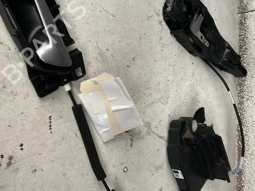 Used Front left lock PEUGEOT 308 II (LB_, LP_, LW_, LH_, L3_) 1.5 BlueHDi 130 (131 hp) 21863289