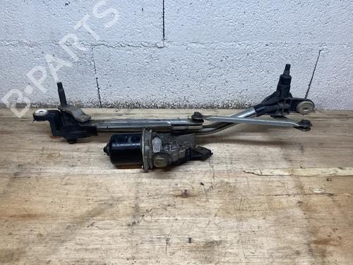 Used Front wiper motor RENAULT MEGANE III Grandtour (KZ0/1) 1.5 dCi (KZ09, KZ0D, KZ1G, KZ29, KZ14, KZ1W, KZ10, KZ1F,... (110 hp) 21863698