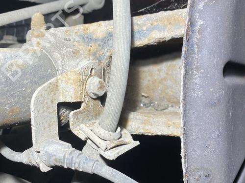 Used Right front steering knuckle VW GOLF VI (5K1) 2.0 TDI (110 hp) 23402737