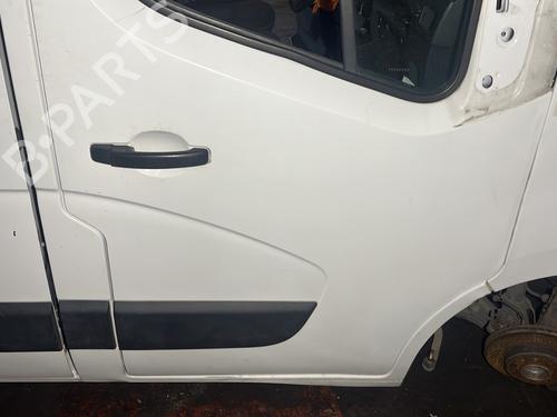 Porta anteriore destra RENAULT MASTER III Van (FV) 2.3 dCi 100 FWD (FV0A, FV0B, FV0G, FV0K, FV0H) 801009976R