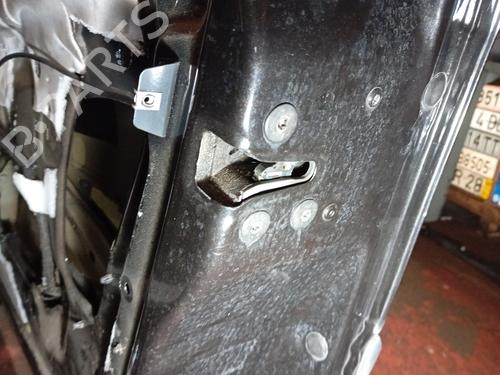 Used Front right lock RENAULT CLIO III (BR0/1, CR0/1) 1.5 dCi (BR17, CR17) (86 hp) 21076047