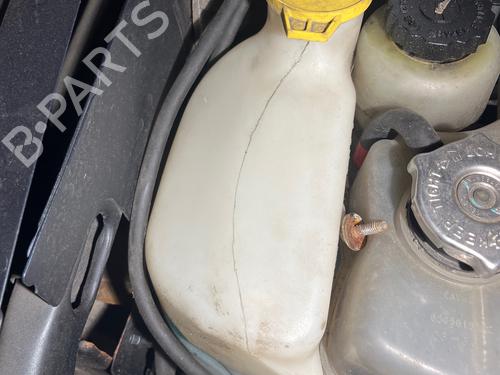 Used Windscreen washer tank Windscreen washer tank 37613306 37613306