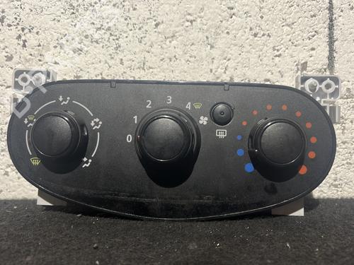 climate-control-dacia-logan-ii-2012-24887365 main image