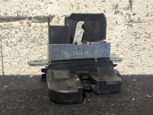 Tailgate lock VW POLO V (6R1, 6C1) 1.4 TDI | BP25924030C101 