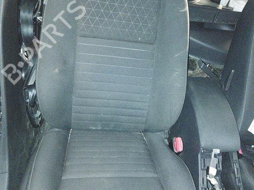 Used Right front seat RENAULT MEGANE III Hatchback (BZ0/1_, B3_) 1.2 TCe (BZ2B, BZ11) (116 hp) 20859616