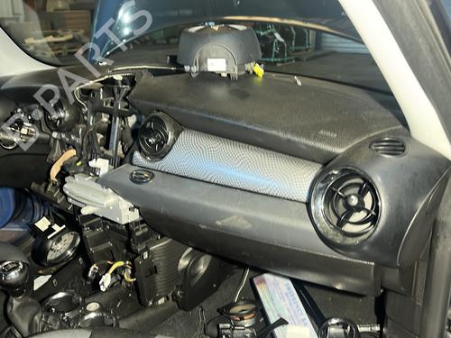 Used Dashboard MINI MINI (R56) Cooper (120 hp) 31041727