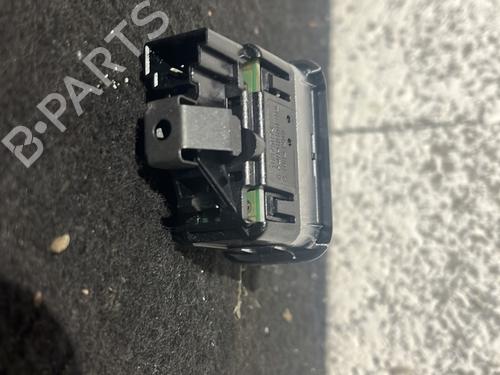 Used Left rear window switch Left rear window switch MERCEDES-BENZ A-CLASS (W176) A 180 (176.042) (122 hp) 27612548 27612548