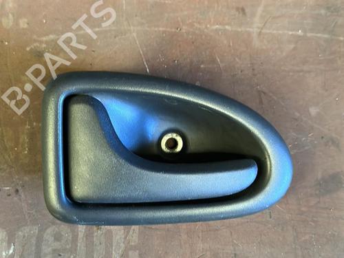 Used Front left interior door handle Front left interior door handle RENAULT CLIO II (BB_, CB_) 1.2 (BB0A, BB0F, BB10, BB1K, BB28, BB2D, BB2H, CB0A,... (58 hp) 21862857 21862857