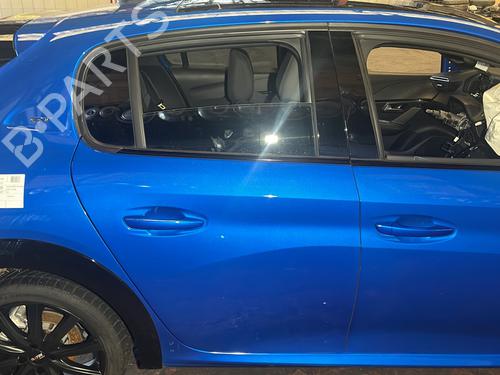 Used Right rear door PEUGEOT 208 II (UB_, UP_, UW_, UJ_) 1.2 PureTech 100 (101 hp) 27545406