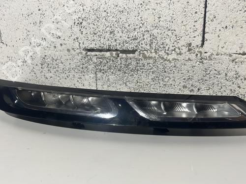 Used Right daytime light Right daytime light CITROËN C4 CACTUS 1.2 VTi 82 (82 hp) 31376383 31376383