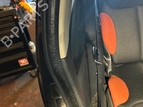 Used Front right seatbelt Front right seatbelt 38437828 38437828