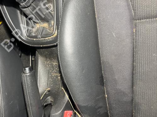 Right front seat AUDI A1 (8X1, 8XK) 2.0 TDI | BP38034617C16 - Image 4
