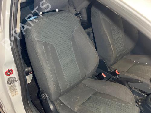 Used Right front seat Right front seat 37751527 37751527