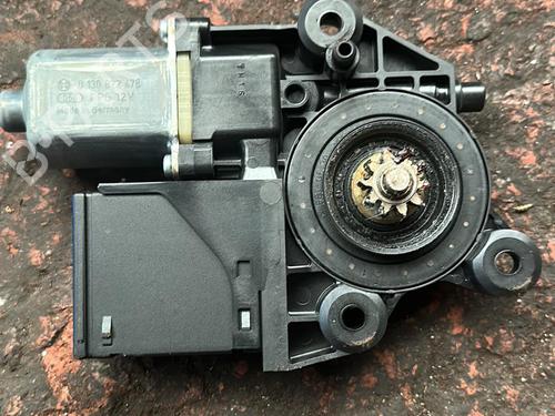 Used Front right window mechanism RENAULT GRAND SCÉNIC III (JZ0/1_) 1.9 dCi (JZ0J, JZ0N, JZ1K, JZ1S) (131 hp) 25844005