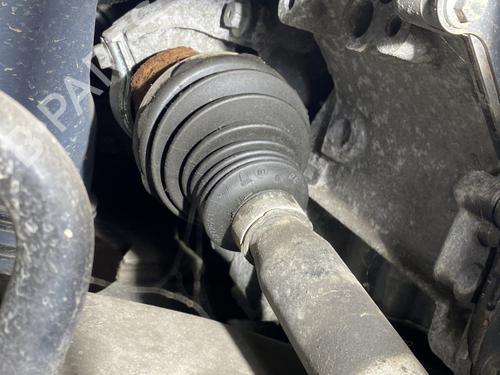 Used Right front driveshaft Right front driveshaft RENAULT ZOE (BFM_) ZOE (88 hp) 23797228 23797228