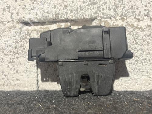 tailgate-lock-citroen-c4-ii-nc_-2009-31114633 main image