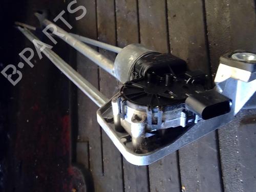 Used Front wiper motor FORD KUGA I 2.0 TDCi 4x4 (136 hp) 20863790