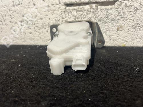 tailgate-lock-peugeot-ion-2010-26232253 main image