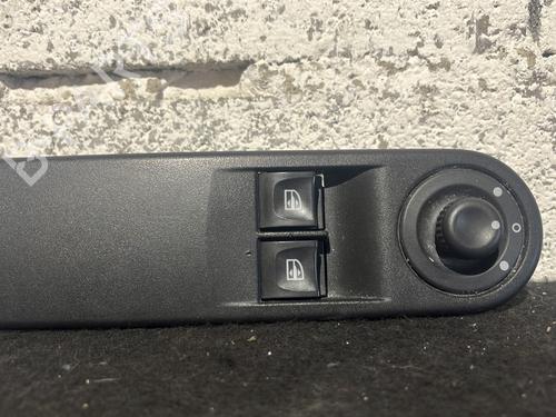 Used Left front window switch RENAULT CLIO IV (BH_) 0.9 TCe 90 (BHNF, BHMA, BHMH, BHJK, BHJR) (90 hp) 26977761