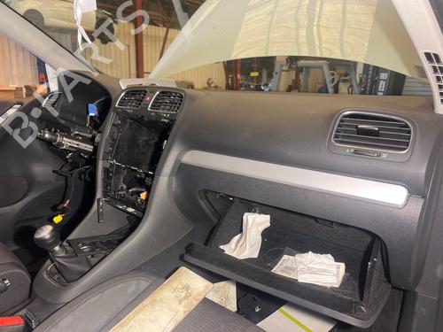 Dashboard VW GOLF VI (5K1) | BP36695157C46 - Image 2