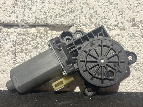 Rudehejsemotor forskærm højre FORD FUSION (JU_) 1.4 TDCi (68 hp) 30004073