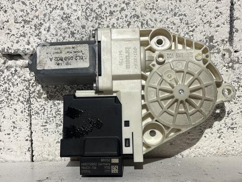 Used Left front window motor Left front window motor SEAT IBIZA III (6L1) 1.4 16V (86 hp) 33178850 33178850
