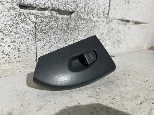 Used Right front window switch Right front window switch 38514015 38514015