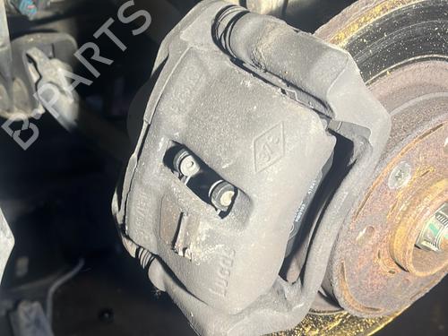 Venstre bremsekaliper foran DACIA LOGAN (LS_) 1.4 (LS0A, LS0C, LS0E, LS0G) (75 hp) 30775198
