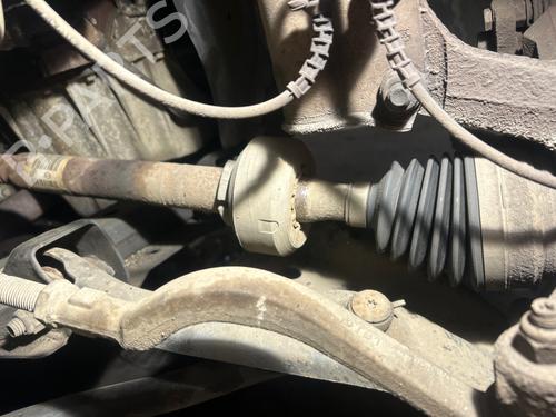 Used Right front driveshaft Right front driveshaft DACIA SANDERO 1.6 (BS0D, BS0B, BS0F, BS0H) (87 hp) 40444213 40444213